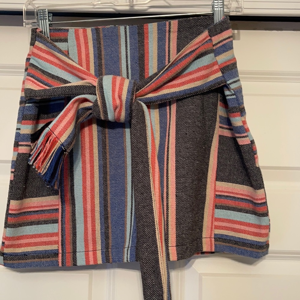 Guess skirt
